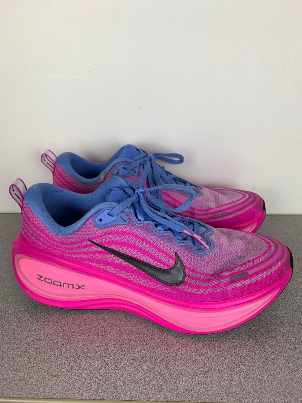 Nike Vomero Plus HV8154-400 Royal Pulse Fire Pink